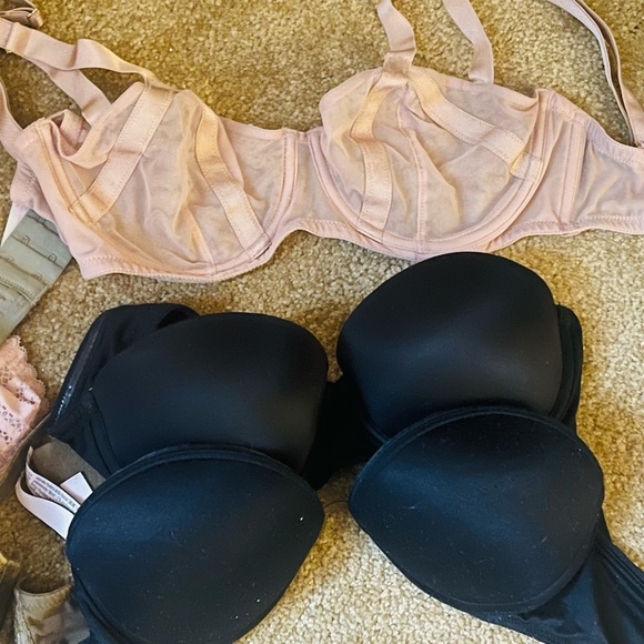Victorias Secret bra lot . 32dd/32d strapless 34b x 2 - Picture 2 of 2